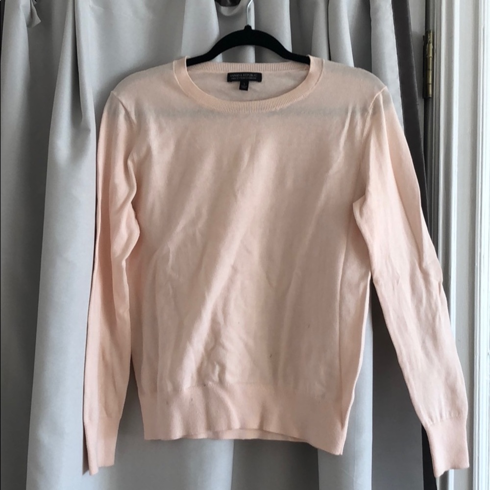 Baby pink crew neck sweater